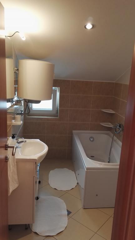 Niko Apartman *